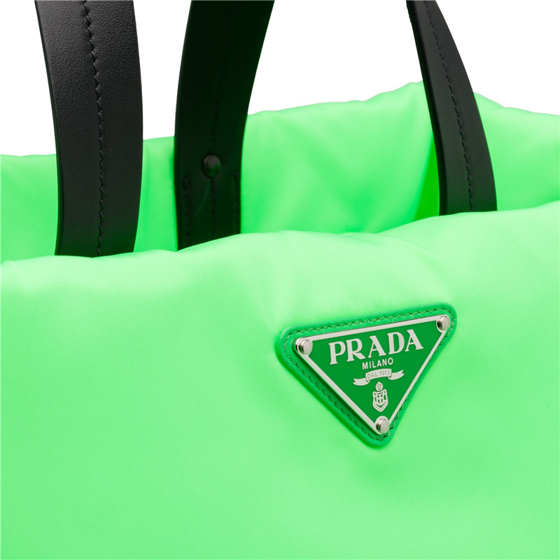 prada/普拉达 18新款加垫尼龙翠浅绿色手提包