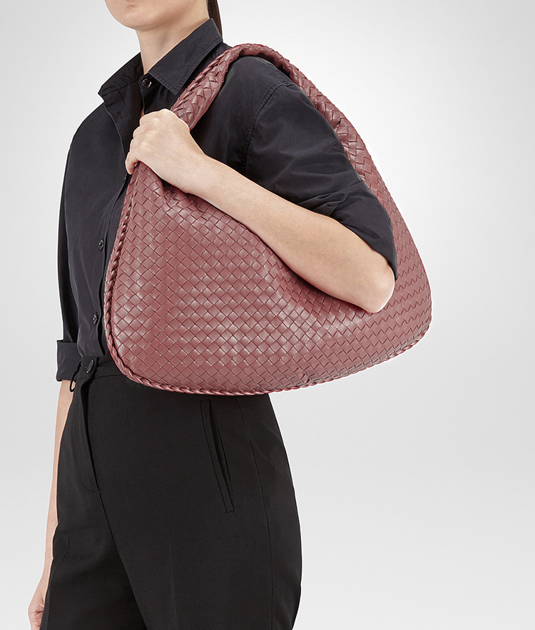 bottega veneta/葆蝶家 女士粉色中号veneta羊皮手提包 367637v0016