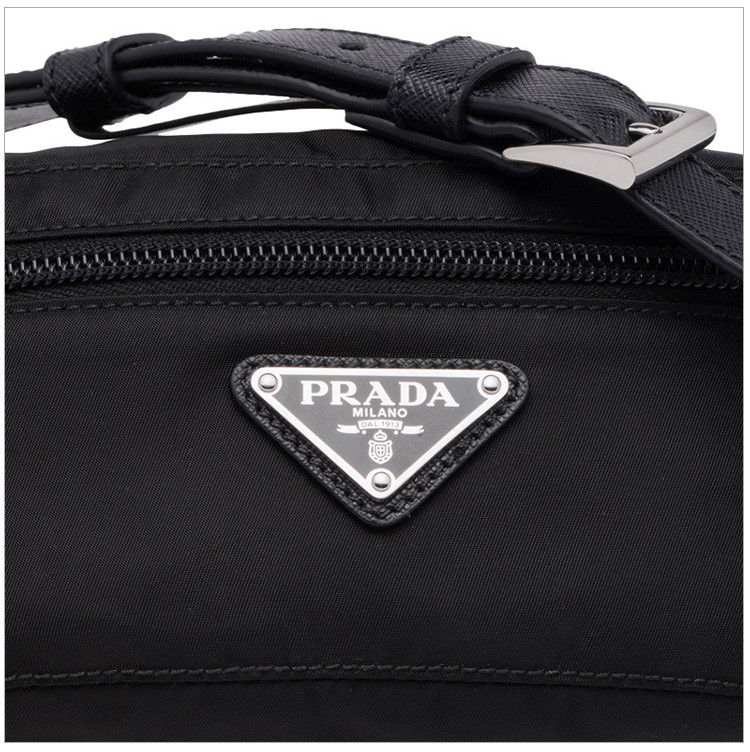 prada/普拉达 男女同款 中性黑色尼龙三角徽标牌装饰时尚腰包胸包