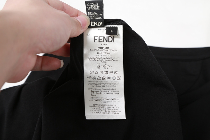 fendi/芬迪 男士黑/红色小怪兽圆领短袖t恤 fy0894a28j