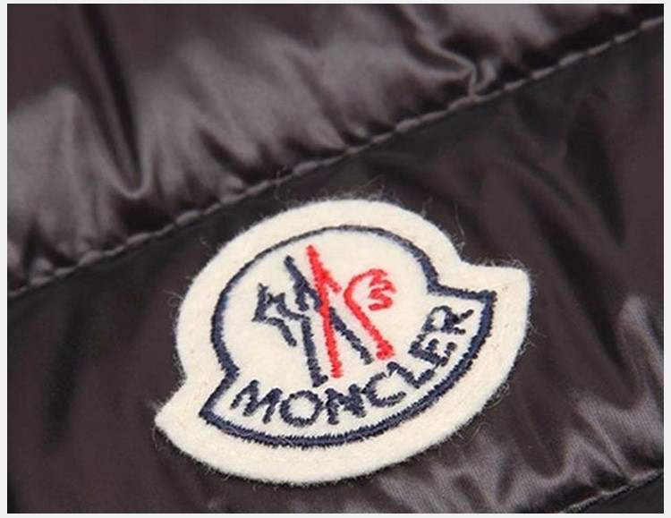 moncler(蒙克莱) 黑色男士休闲羽绒马甲 5