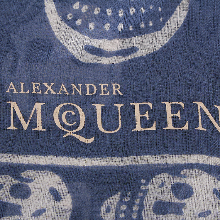 【包税】alexander mcqueen/亚历山大麦昆 女士桑蚕丝骷髅头印花围巾