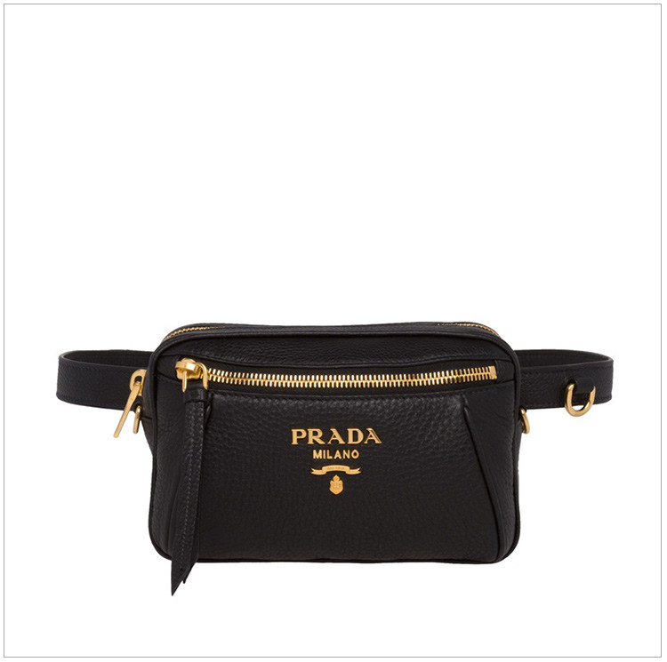 prada/普拉达18秋冬女士黑色小牛皮荔枝纹金色logo标识时尚腰包