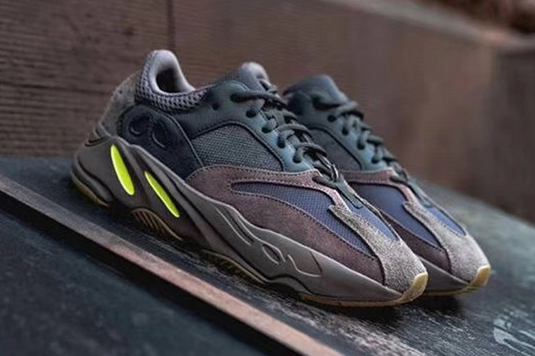 adidas 阿迪达斯 情侣款 黑紫 椰子 yeezy boost 700 跑鞋 老爹鞋 ee