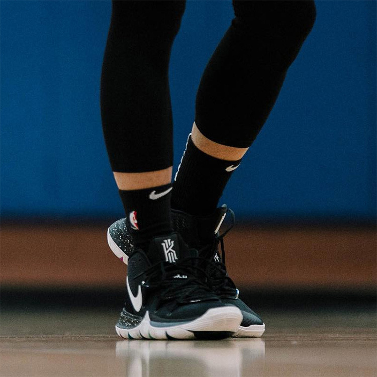 耐克Nike KYRIE5 男子篮球鞋 灵魂之眼百家衣