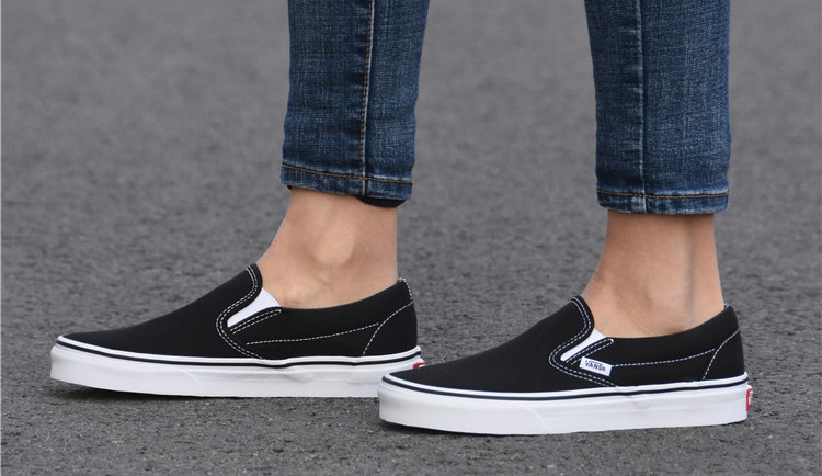 vans/范斯 slip on 黑白 一脚蹬 男女同款 休闲帆布鞋 vn-0eyeblk
