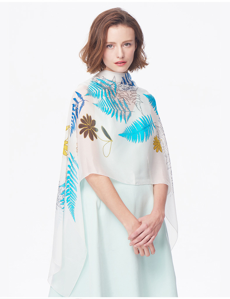marja kurki/玛丽亚古琦 女士 丝巾 雪纺缎长巾 树叶印花 【明媚春光