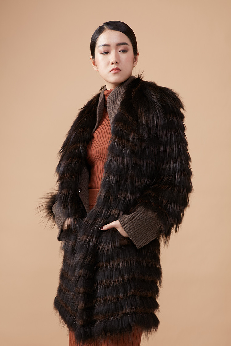 品牌:befurs/befurs 女士皮草 黑金狐搭羊绒针织 假两件式宽松中长款