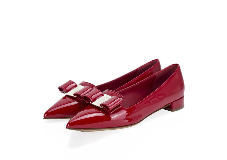 ferragamo/菲拉格慕 女士alice系列黑色牛皮蝴蝶结装饰时尚平底鞋 01n