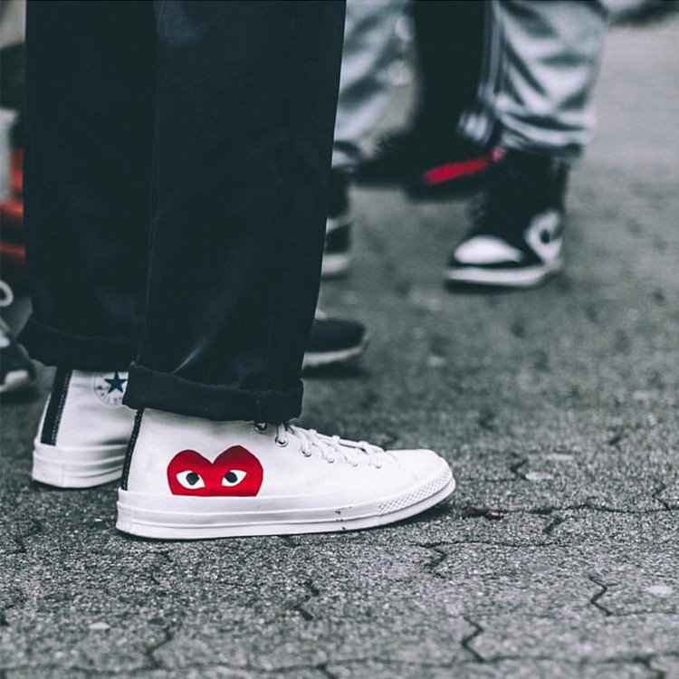 匡威川久保玲联名串标图片_纵览新闻