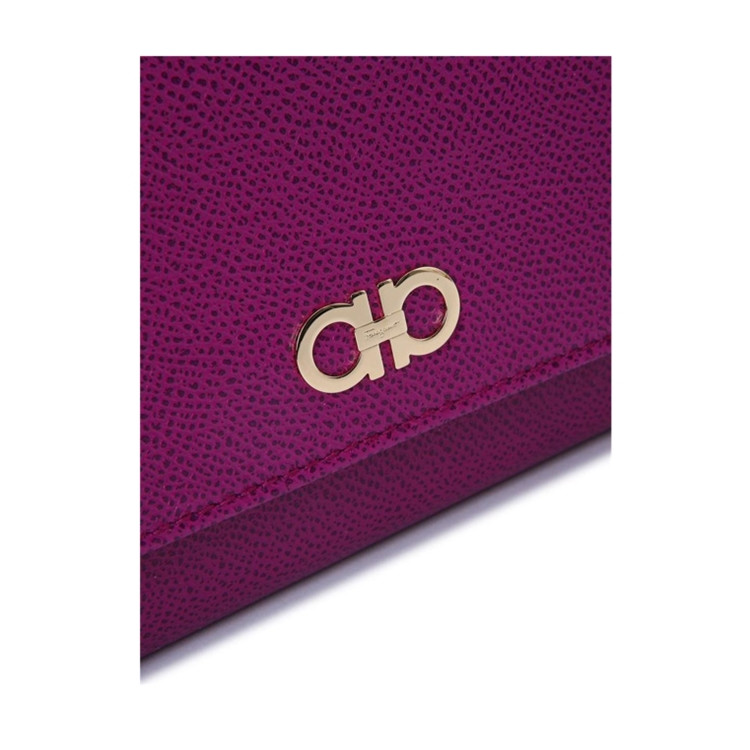 高仿salvatore ferragamo/菲拉格慕牛皮材质金属logo装饰女士长款钱包