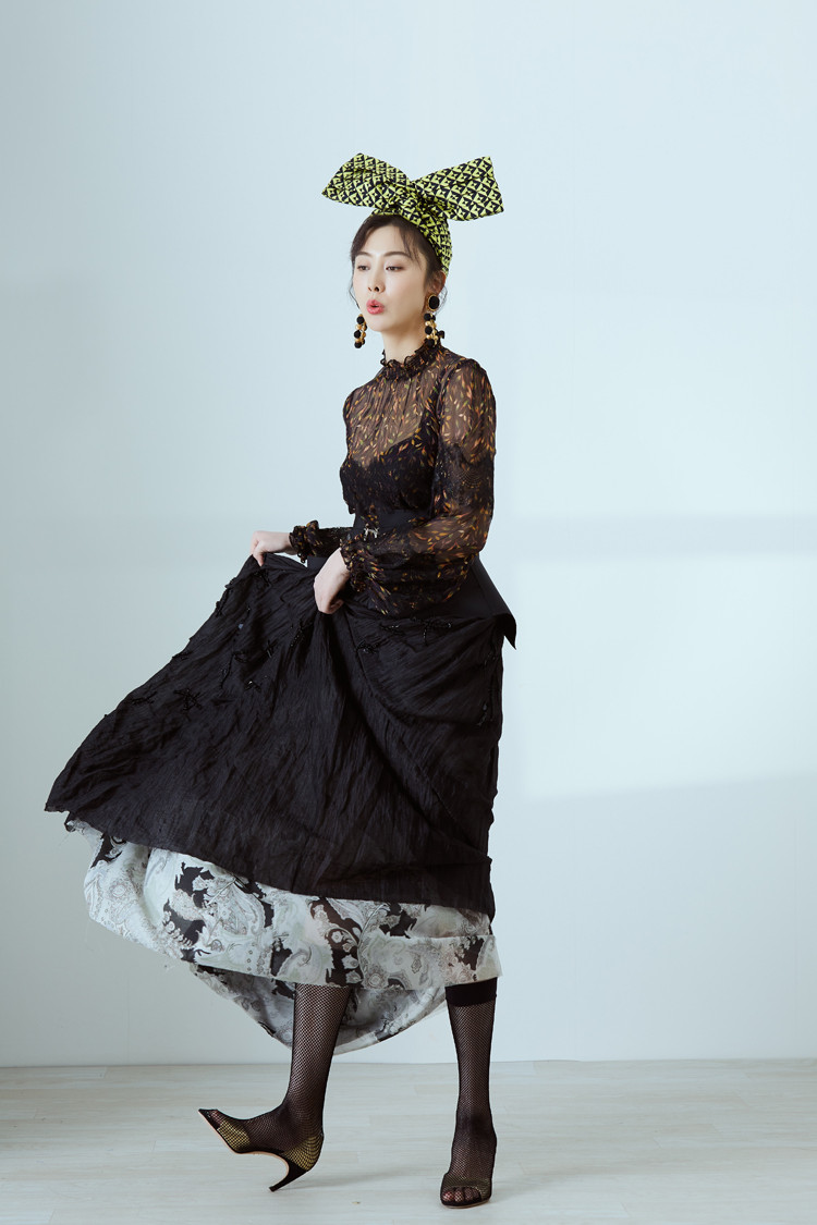 tracy chu/tracy chu朱熙越设计师原创设计19年春夏花色拼蕾丝真丝