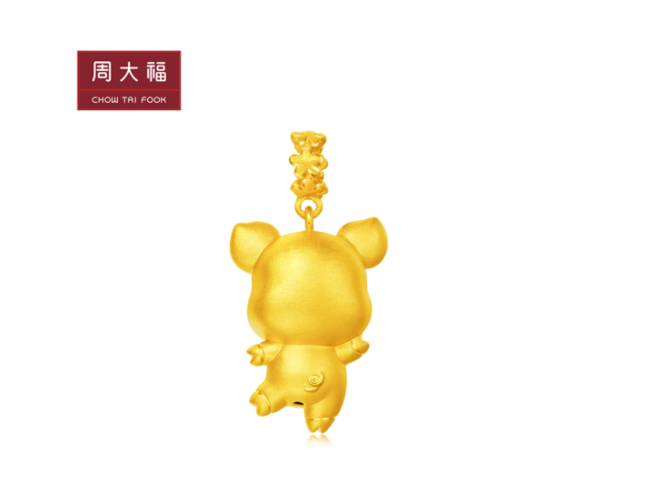 chow tai fook/周大福 十二生肖猪星星小猪转运珠足金黄金吊坠 r21600