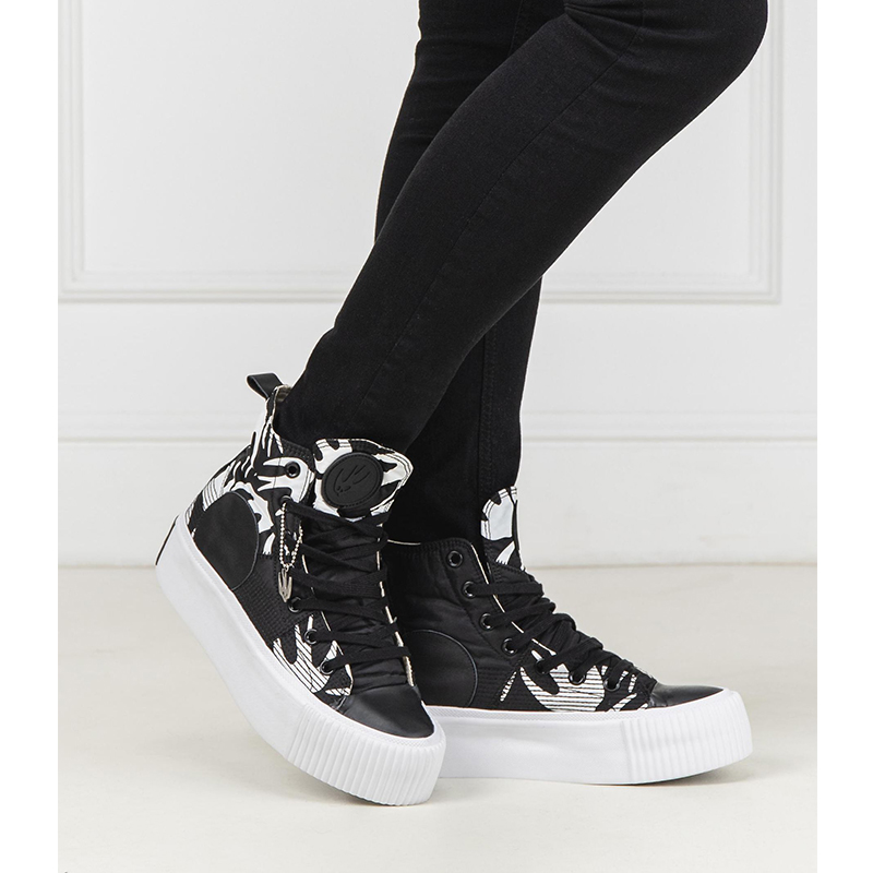 alexander mcqueen/麦昆 新款黑色织物飞燕图案女士厚底运动休闲鞋