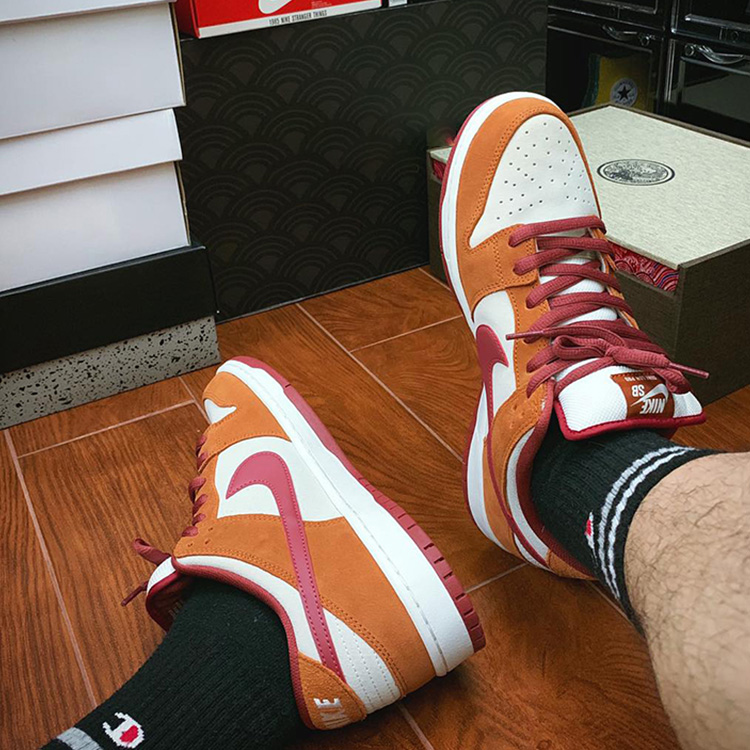 nike/耐克 19春夏 情侣款 棕色 红钩 低帮 篮球鞋 nike sb dunk low