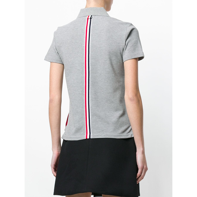 thom browne/thom browne 标志条纹前短后长 灰色女士短polo fjp014a