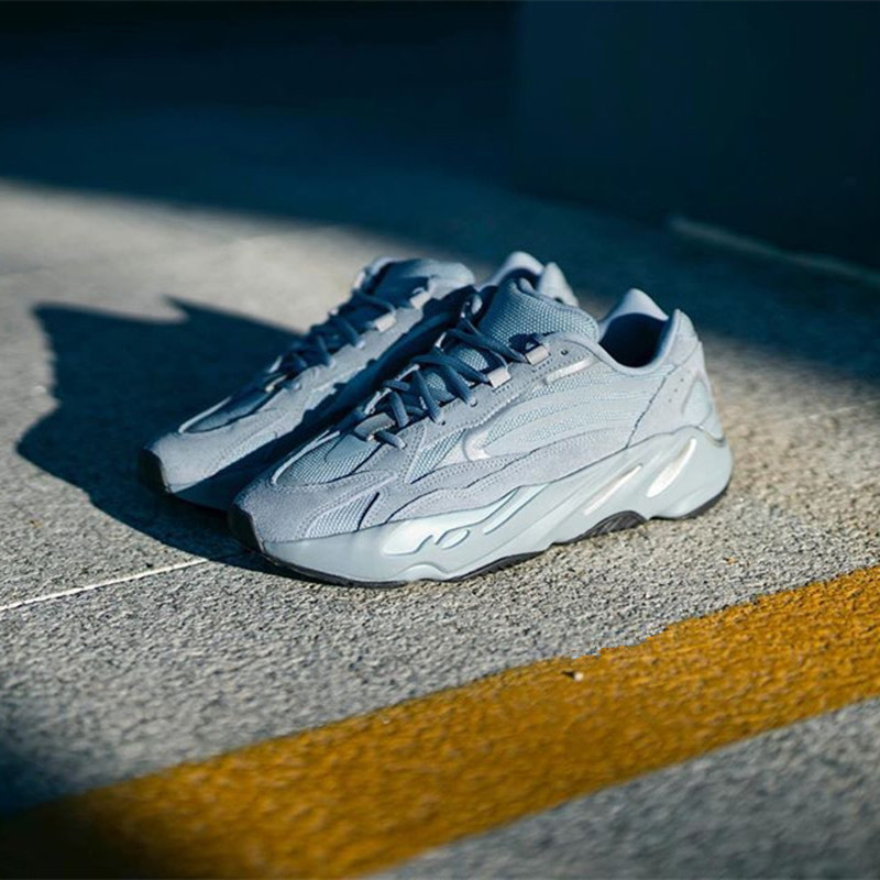 adidas阿迪达斯 休闲鞋 2019秋冬 蓝色 男鞋 yeezy boost 700v2 椰子