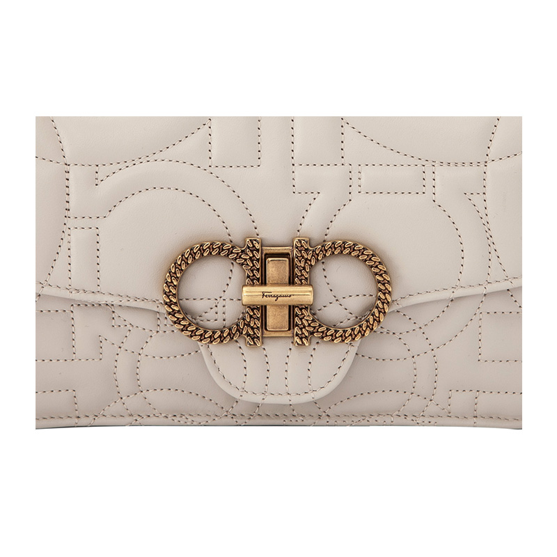salvatore ferragamo/菲拉格慕 女士小牛皮小号翻盖链条logo绗缝单肩