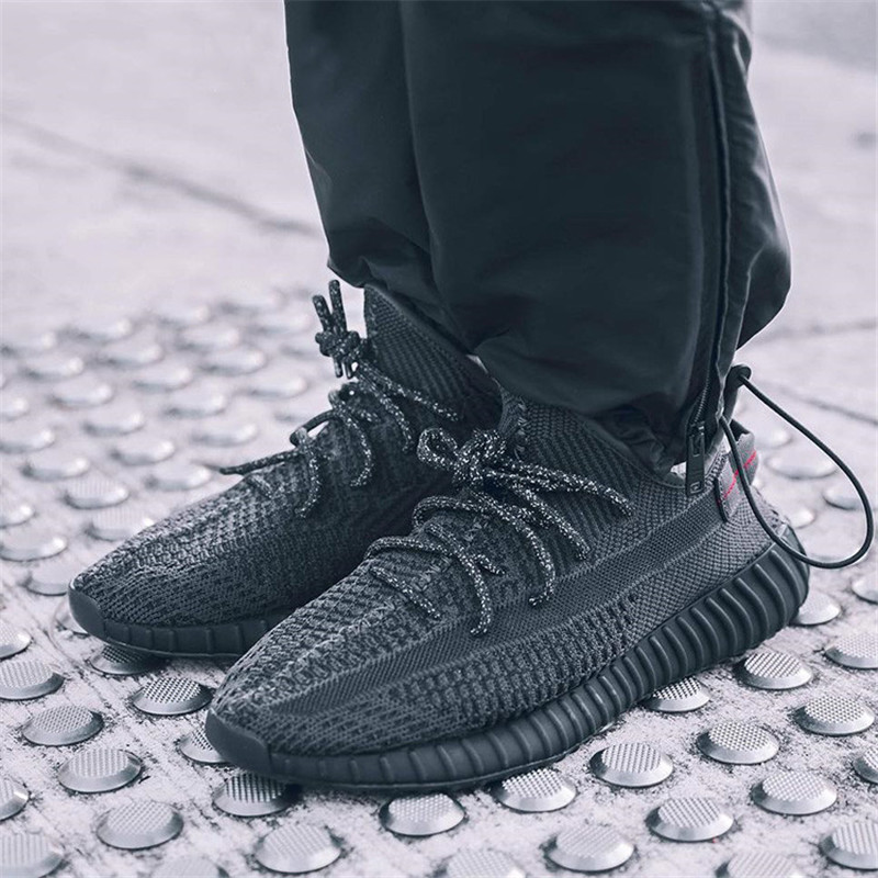 跑步鞋 2019秋冬 黑色 男鞋女鞋 yeezy 350v2 boost 鞋带反光 全黑