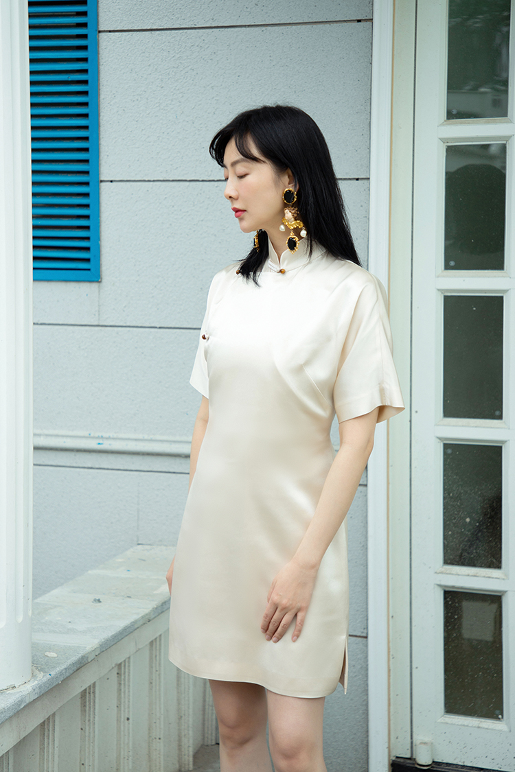 tracy chu/tracy chu朱熙越夏季新款香槟色中式女士连衣裙