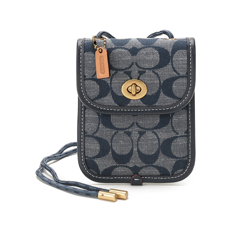 【国内现货】coach/蔻驰 女士专柜款织物颈部挂包 3793