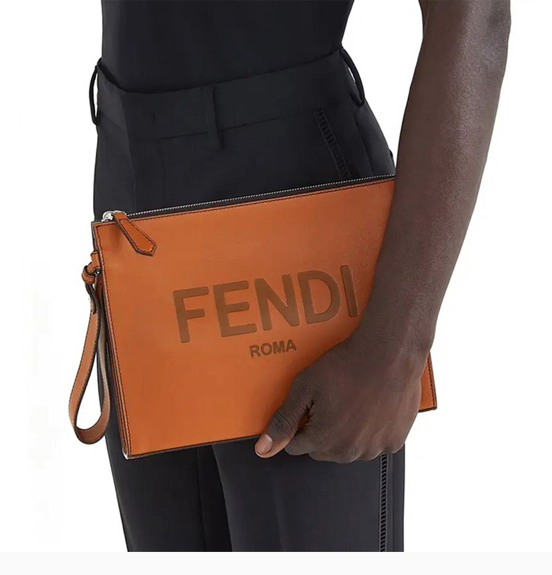 fendi/芬迪【21春夏新款】男士纯色手绘fendi roma字样烫印手包腕包手