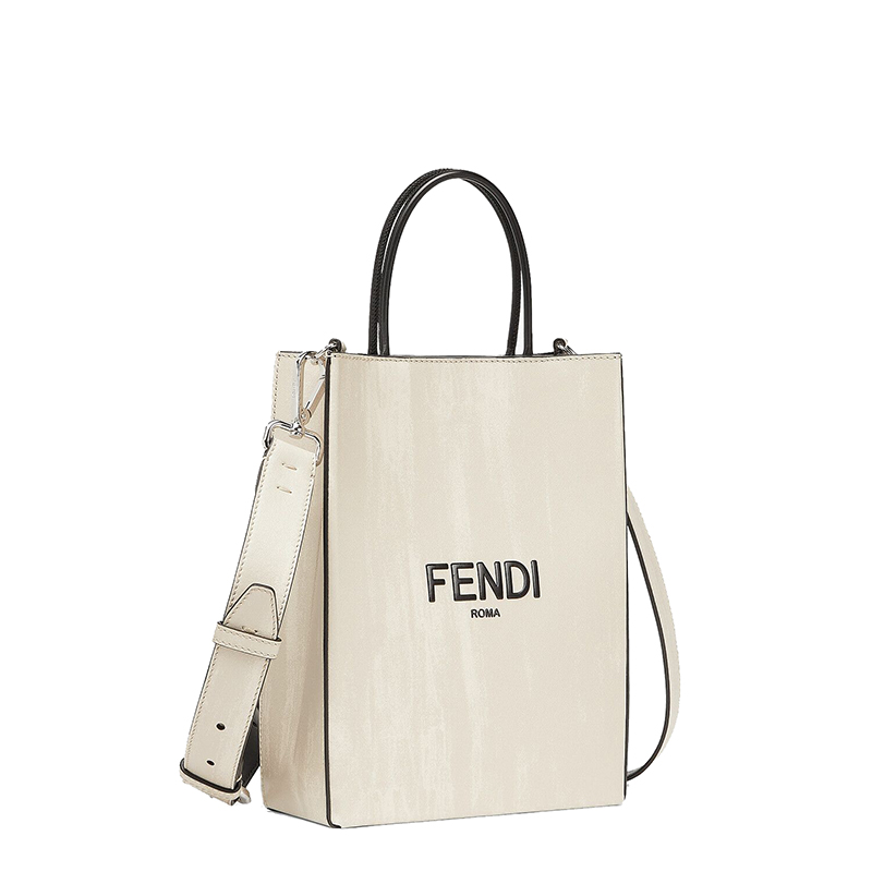 2021秋冬新款 fendi pack系列 男士小号白色小牛皮黑色fendi roma印花