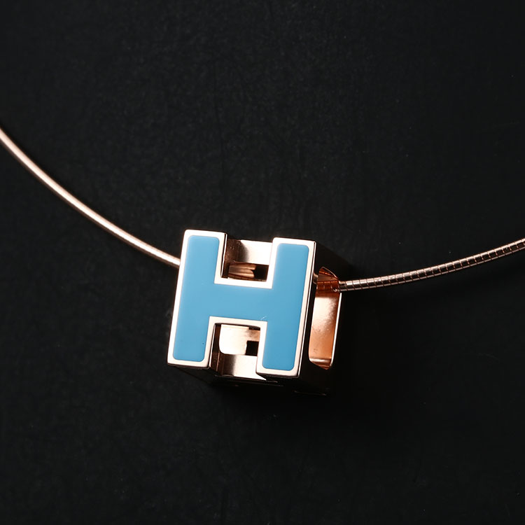hermes/爱马仕 蓝色珐琅正方形玫瑰金色链h扣项链