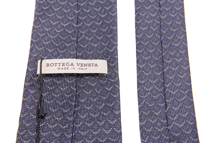 bottega veneta logo,Tory Burch logo bottega veneta(葆蝶家) 藏青色底鳞片图案领带