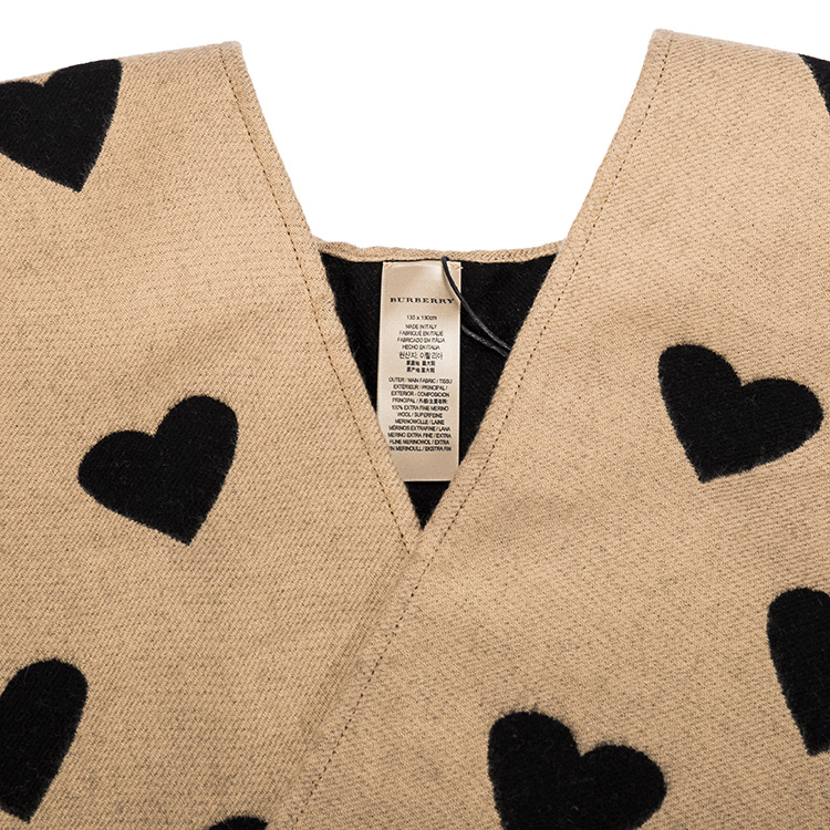 burberry(博柏利) #卡其色心形提花图案羊毛披肩 135*130cm