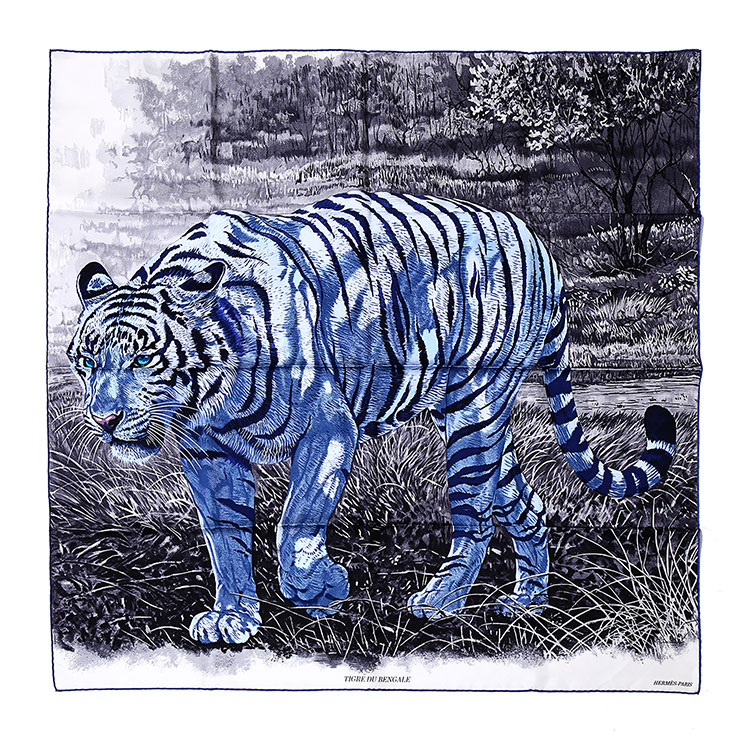 hermes(爱马仕) 黑白油画风底蓝色老虎图案丝巾90