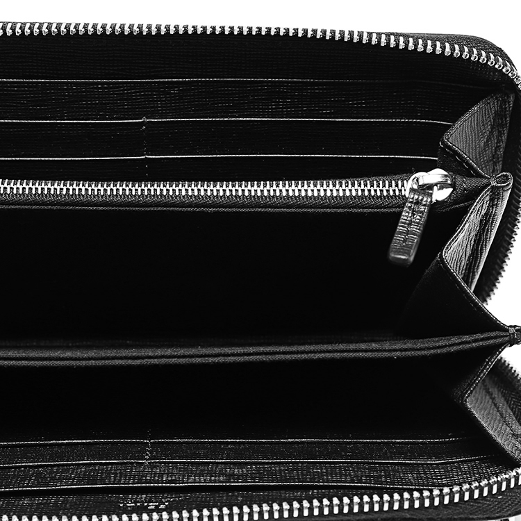 FENDI(芬迪) 黑色柳钉装饰老佛爷长款拉链钱夹