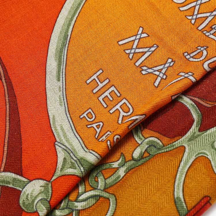 围巾】hermes(爱马仕) 黄色底带扣图案羊绒围巾140x140【正品 价格