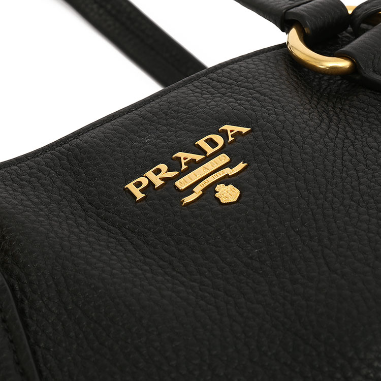 prada(普拉达) #黑色皮质女士单肩包