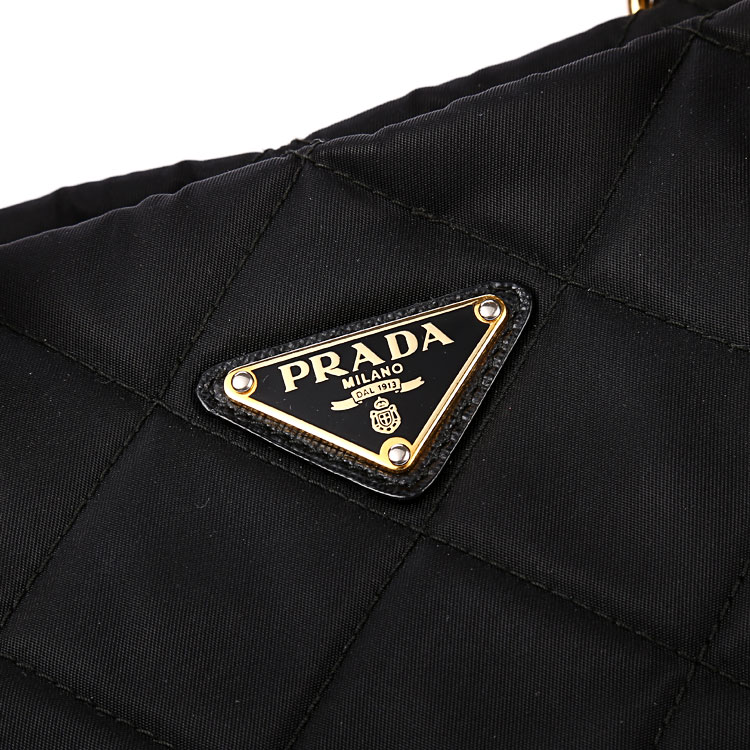 prada(普拉达) 黑色尼龙经典款女士格纹单肩包