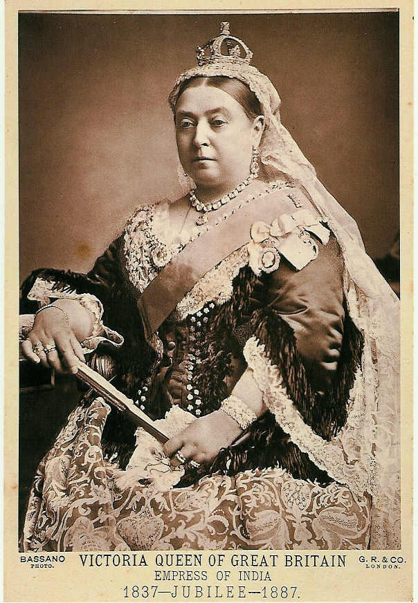 aiai lu/陆爱爱 crown of queen victoria 维多利亚女王皇冠胸针