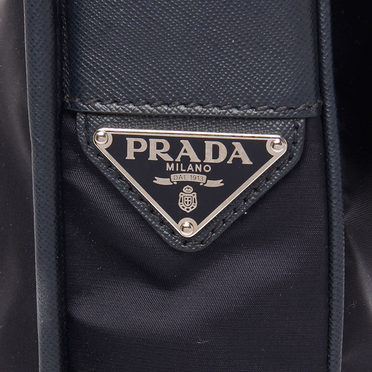 prada/普拉达尼龙配皮男士经典斜挎包va0951