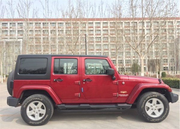 北京jeep-牧马人 2013款 3.6l 四门版 sahara 寺库价:36.80万元