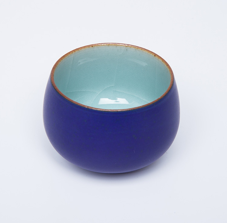 taihuyao/太湖窑 圆融杯系列品茗杯 冰裂宝石蓝 全手工拉坯 修坯制作