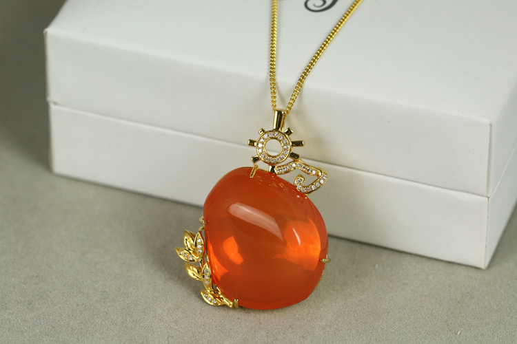 pranado/品位灵动【生长】18k黄金钻石镶嵌天然火欧泊随形创意吊坠