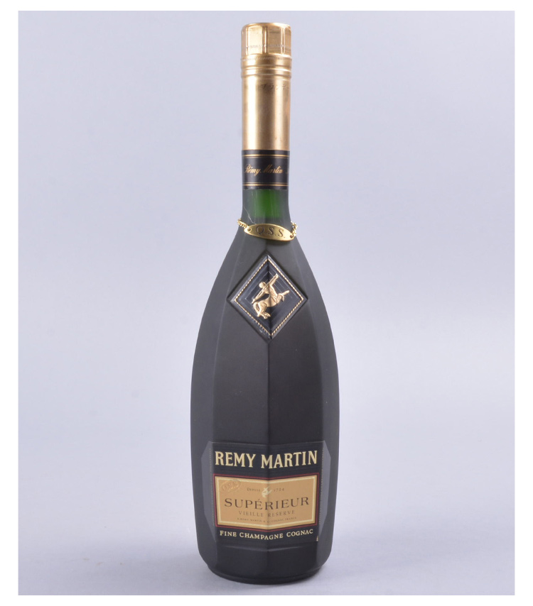 歌德盈香 人头马club 80年代法国特级洋酒 40度 700ml