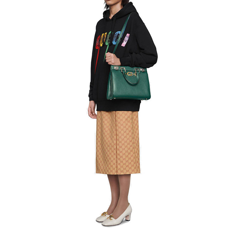 白色倪妮同款 gucci/古驰 19春夏秀款zumi 女士小号粒面皮革互扣式g