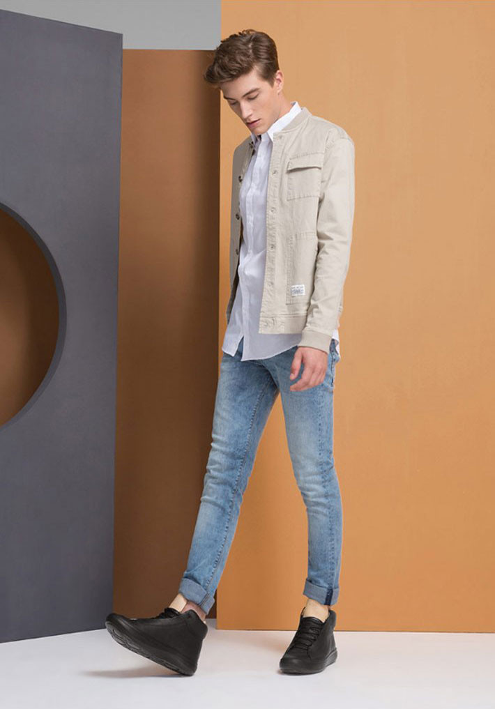 【新款】【包税】【情侣款】ecco/爱步男女鞋 时尚皮质圆头高帮休闲鞋