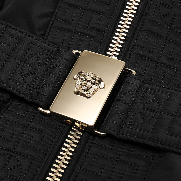 versace/范思哲 服装 女士黑色100%聚酯纤维翻领系扣女士西装女士外套