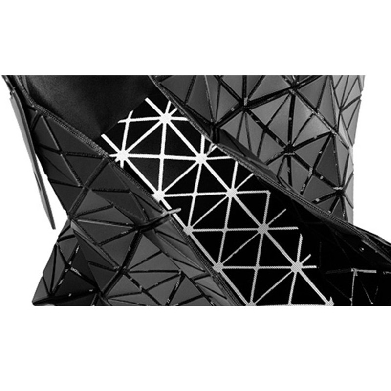 issey miyake/三宅一生 女士黑色棱格手提包 bb68-ag651 16