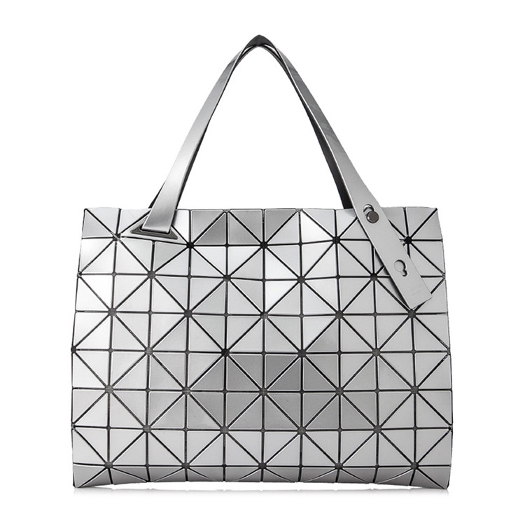 isseymiyake/三宅一生cartont女士pvc几何图案手提包bb88ag42101银色