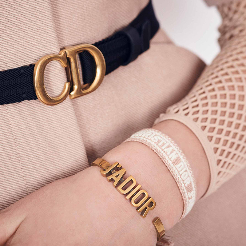 dior/迪奥19年春夏 新款jadior镀金复古金属手镯b0632adrmt_d907