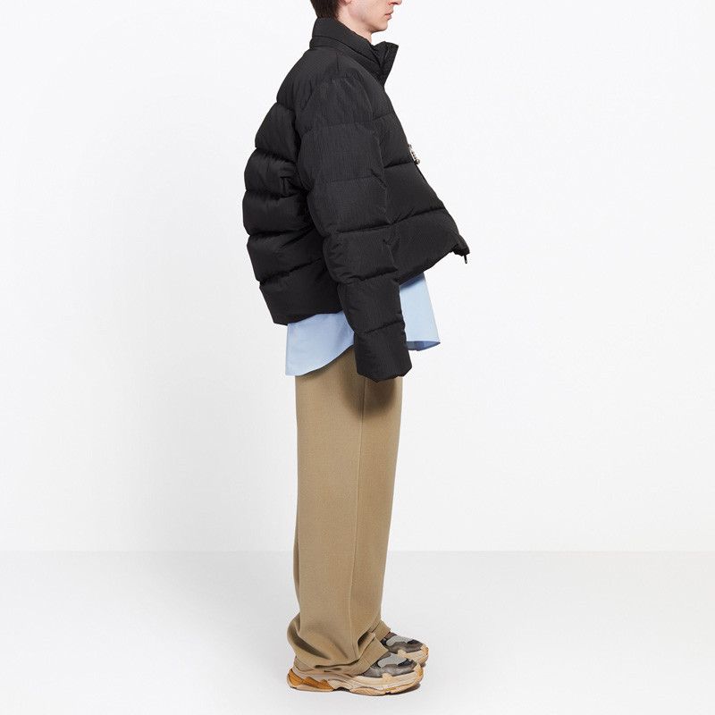 balenciaga/巴黎世家 18款时尚男士外套男士黑色羽绒服 485738 ttd07