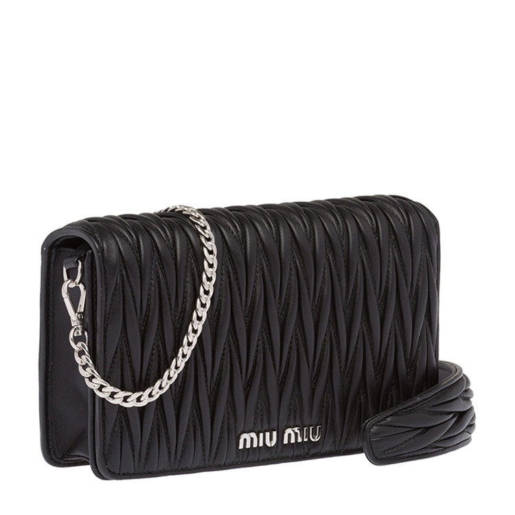 miumiu/缪缪 女包经典款女士黑色迷你号压纹牛皮复古时尚斜挎包单肩包