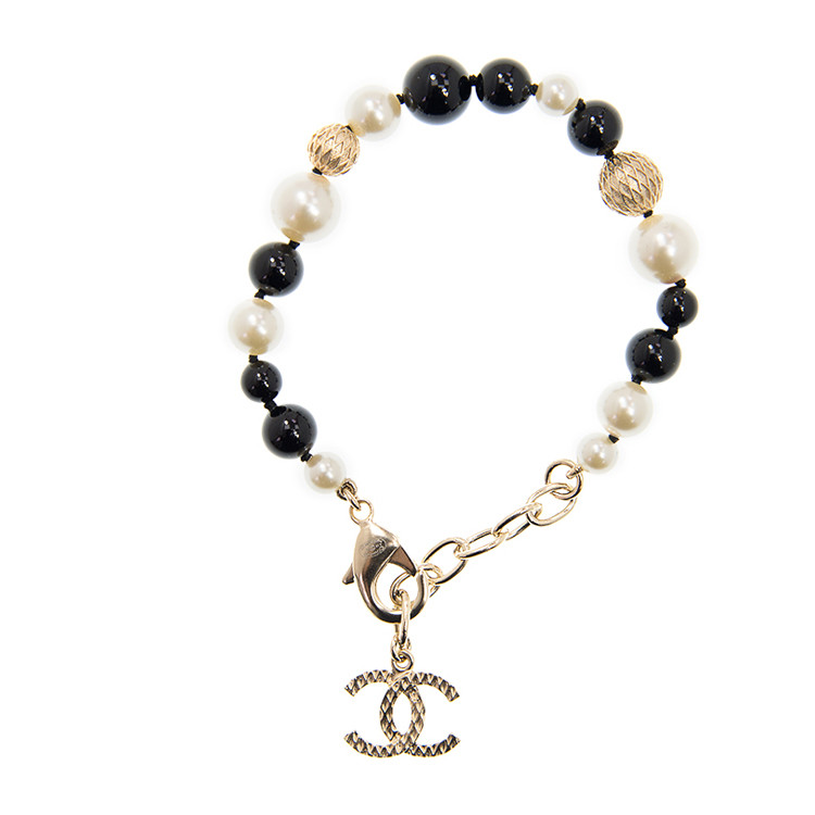 chanel/香奈儿 2017新款女士黑白珍珠金色双c手链